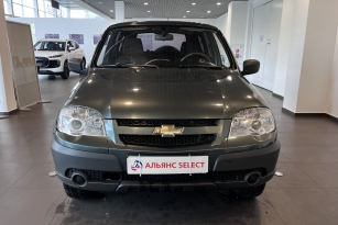 CHEVROLET NIVA