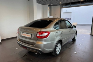 LADA GRANTA