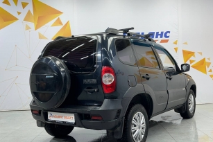 CHEVROLET NIVA