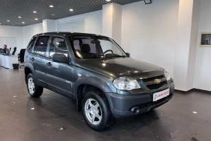 CHEVROLET NIVA