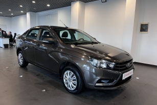 LADA VESTA