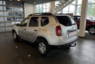 RENAULT DUSTER