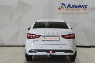 LADA VESTA