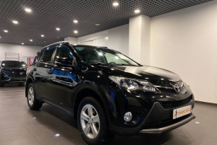 TOYOTA RAV 4