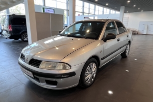 MITSUBISHI CARISMA