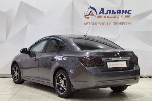 CHEVROLET CRUZE