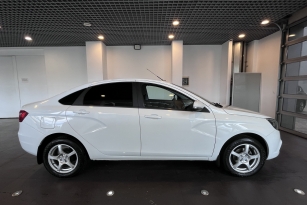 LADA VESTA
