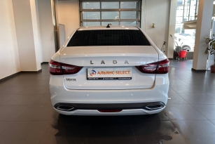 LADA VESTA
