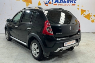 RENAULT SANDERO STEPWAY