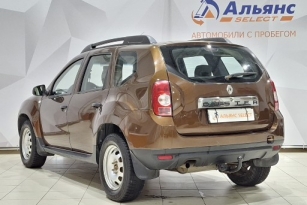 RENAULT DUSTER