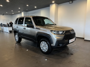 LADA NIVA TRAVEL