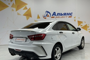 LADA VESTA