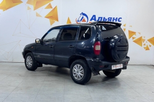 CHEVROLET NIVA