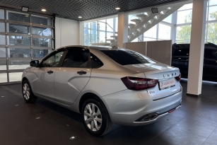 LADA VESTA