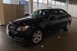 MERCEDES-BENZ C