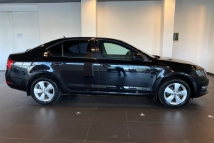 SKODA OKTAVIA