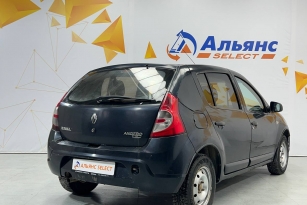 RENAULT SANDERO