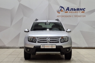 RENAULT DUSTER
