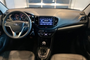 LADA VESTA