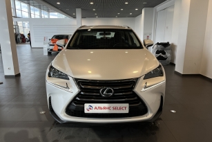 LEXUS NX200
