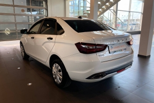 LADA VESTA