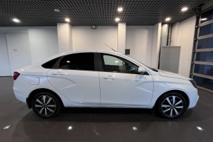 LADA VESTA