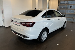 LADA VESTA