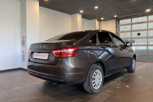 LADA VESTA