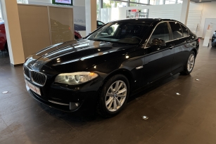 BMW 528I