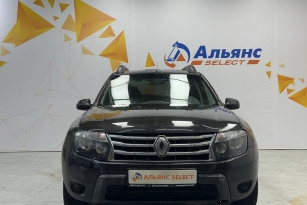 RENAULT DUSTER