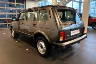 LADA 2131 (4X4)