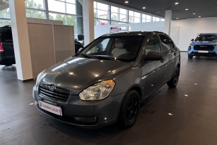 HYUNDAI VERNA