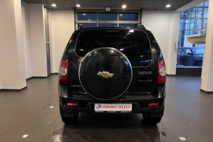 CHEVROLET NIVA