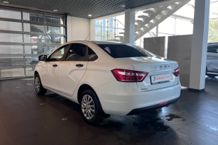 LADA VESTA