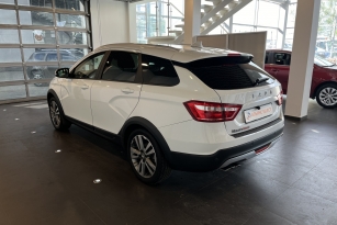 LADA VESTA