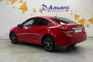 CHEVROLET CRUZE