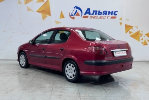 PEUGEOT 206