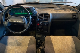 LADA 2112