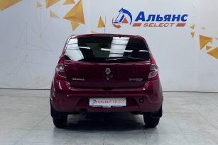 RENAULT SANDERO