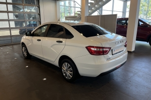LADA VESTA