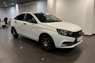 LADA VESTA