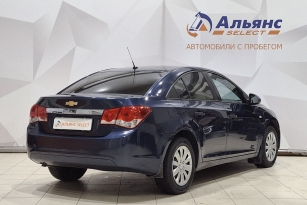 CHEVROLET CRUZE