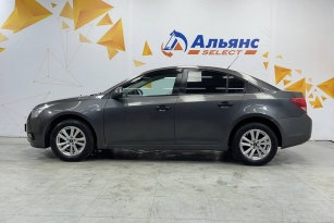 CHEVROLET CRUZE