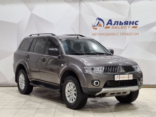 MITSUBISHI PAJERO SPORT