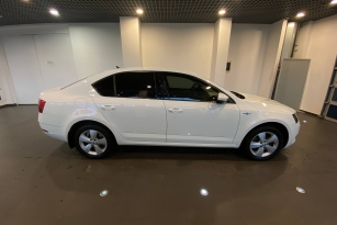 SKODA OKTAVIA