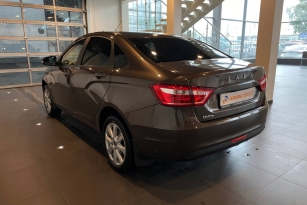 LADA VESTA