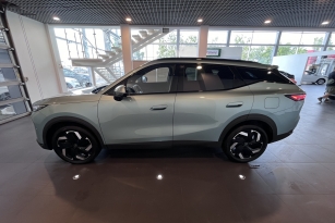 OMODA C7