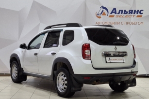 RENAULT DUSTER