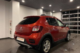 RENAULT SANDERO STEPWAY