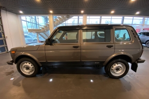 LADA 2131 (4X4)